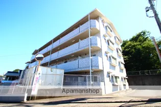 ロイヤル谷津【3階】の外観