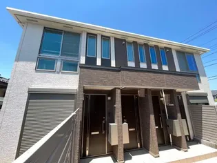 ラピュール【1階】の外観