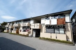 ロイヤルガーデンM AB【1階】の外観