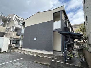 レオパレスけやき通りハイツ【1階】の外観