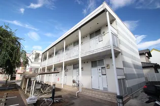 レオパレスチェリーブロッサム【2階】の外観