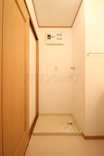 LIVE有泉C【2階】の内装