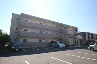 埼玉県日高市大字高萩【マンション】の外観