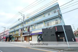 上村マンションA棟【2階】の外観