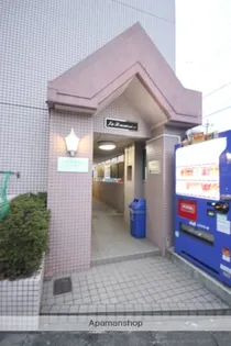 J&Bマンション【1階】の外観