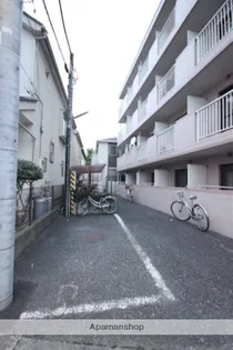 J&Bマンション【1階】の外観