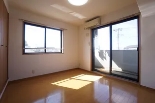 ペルル【301号室】の居間