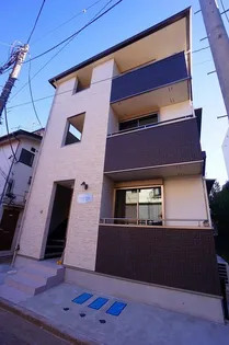 エクウスルーナ朝霞本町【301号室】の外観