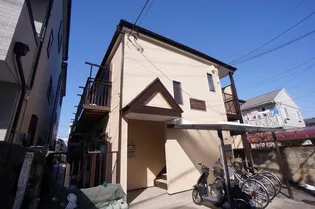 メゾン・セリーヌ【201号室】の外観