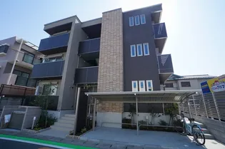 プラティーク ヒルの画像