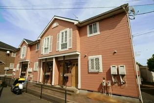 アバンサール【1階】の外観