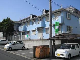 ブルーパレス【1階】の外観