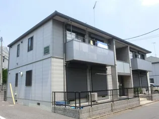 エバーグリーン 八番館【1階】の外観