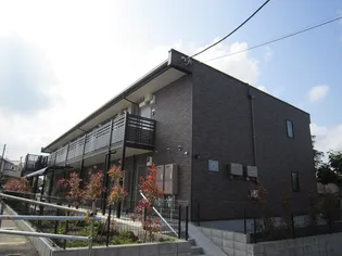 レオネクストシャルム【2階】の外観