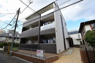 クラール本八幡【2階】の外観