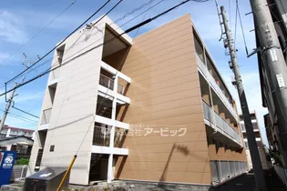 レオパレスツインスターコートⅠ【3階】の外観