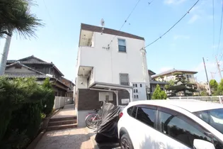 パインコート【2階】の外観