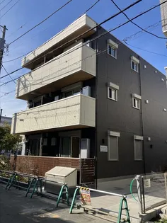 ディーアヴニールの画像