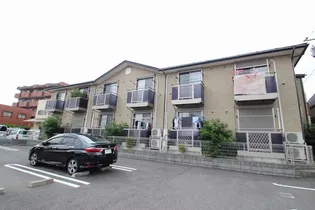 リヴェール市川C棟【1階】の外観