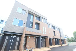 シャイニープレイスの画像