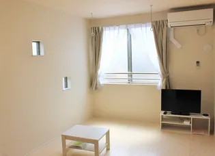 クレイノスガノ東【201号室】の居間