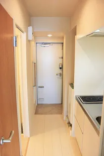 クレイノスガノ東【201号室】の玄関