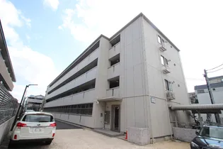 ロイヤルパレス市川【2階】の外観