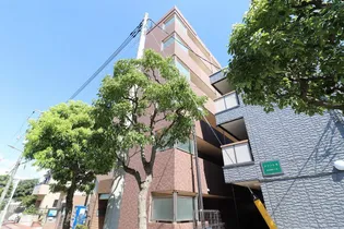 ローズガーデンカスタリアの画像