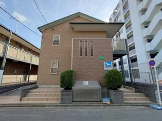 イー シティの画像