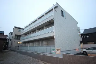 リブリ・ラム ワイヤー【2階】の外観