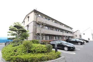 ベルデュール A・B【1階】の外観