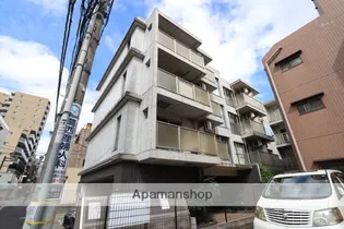 ラ プラージュの画像