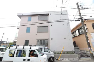 DEN DOUCE デンドゥース【302号室号室】の外観