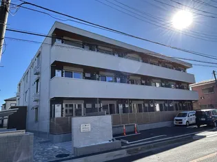 ディーラヴェニューの画像