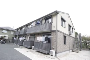 ファースト キャロベリー【2階】の外観