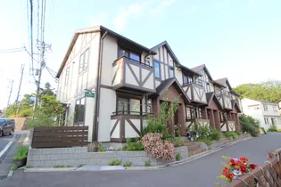 マートル グローブ【1階】の外観