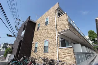 リブリ・アゼリア【1階】の外観