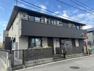 リトル・スカイ【2階】の外観