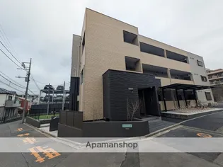 ルージェ パウの画像