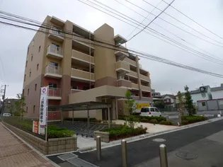 ベルファミーユ高根台Ⅱ【1階】の外観