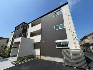 GREEN GABLES FAMIRIA B【1階】の外観