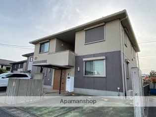 クローバー【2階】の外観