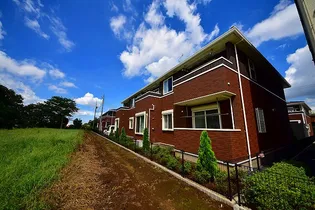 ラパンIIの画像