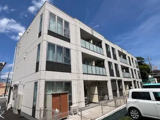 メルヴェール コリーヌ【2階】の外観