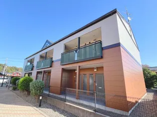 クレッシェンド【1階】の外観