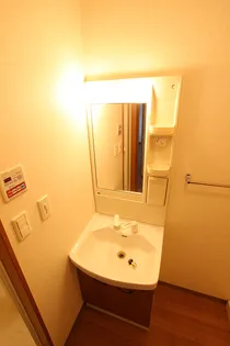 イーストプレイス【2階】の内装