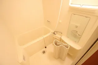 イーストプレイス【2階】の内装