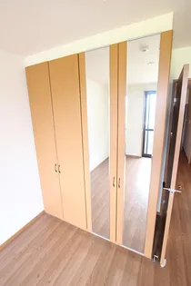 イーストプレイス【2階】の内装