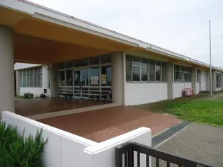 イーストプレイス【2階】の周辺