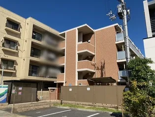 レオパレスアザレア【1階】の外観